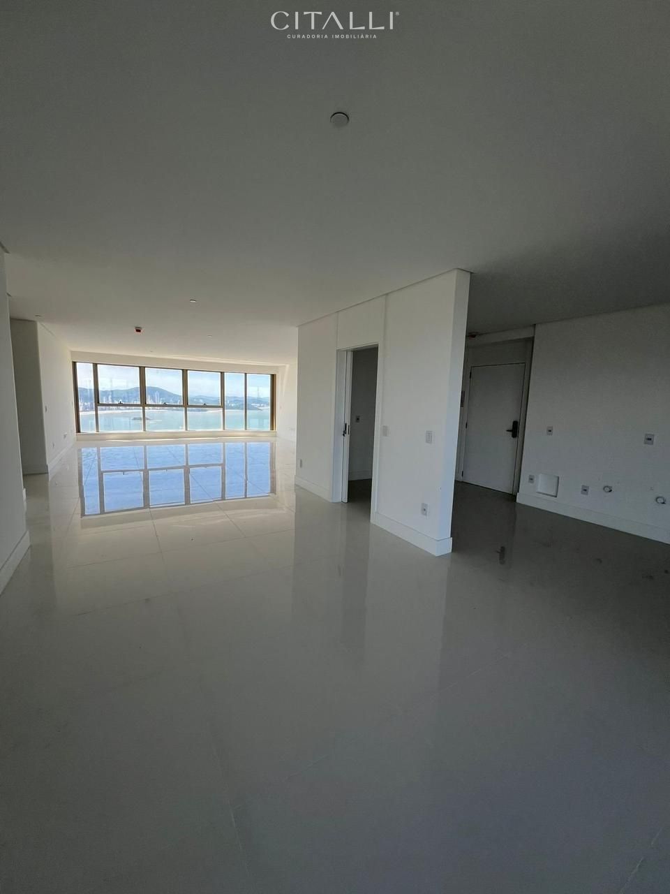 Apartamento no Edifício Yachthouse em Balneário Camboriú com 261 m² - Foto 4