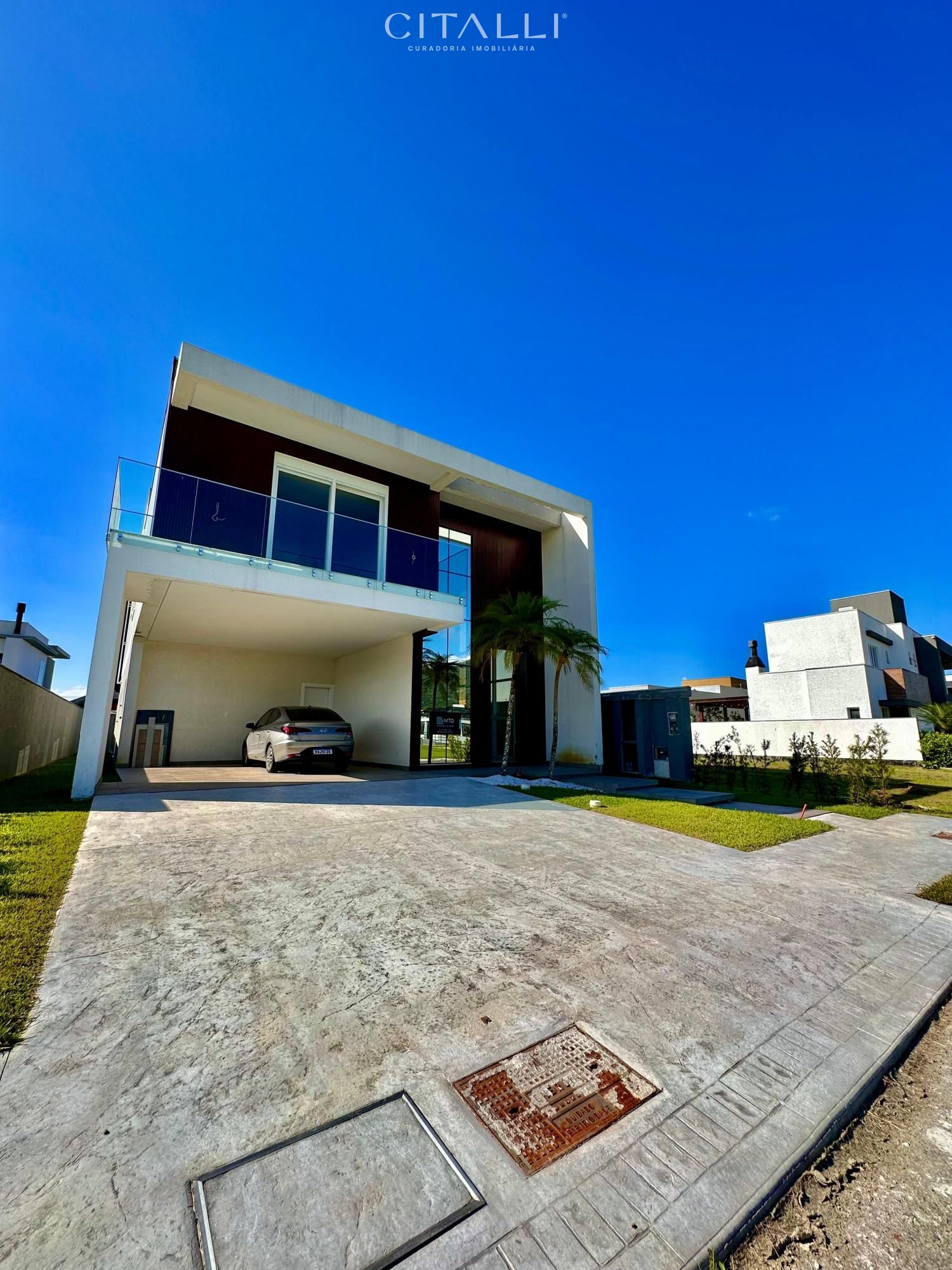 Casa no Condomínio Caledônia Private Village em Camboriú com 316,83 m² - Foto 1