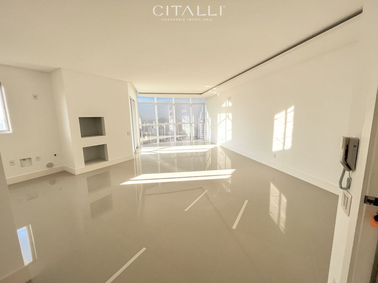 Apartamento no Edifício Portinax Residence em Balneário Camboriú com 128,78 m² - Foto 2