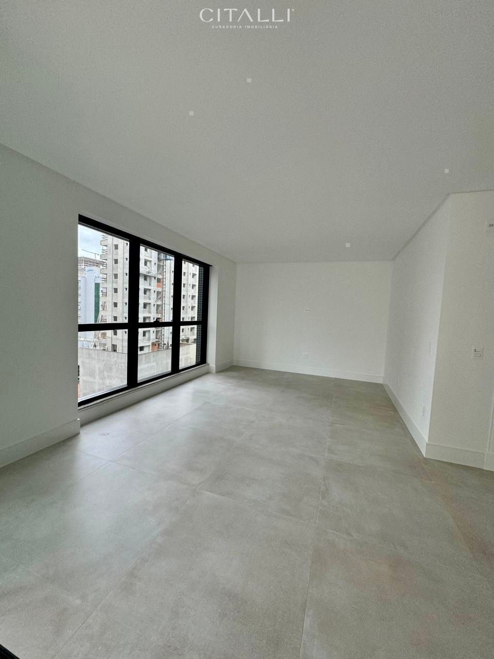 Apartamento no Edifício Fiori del Mare na Meia Praia com 132,90 m². - Foto 3