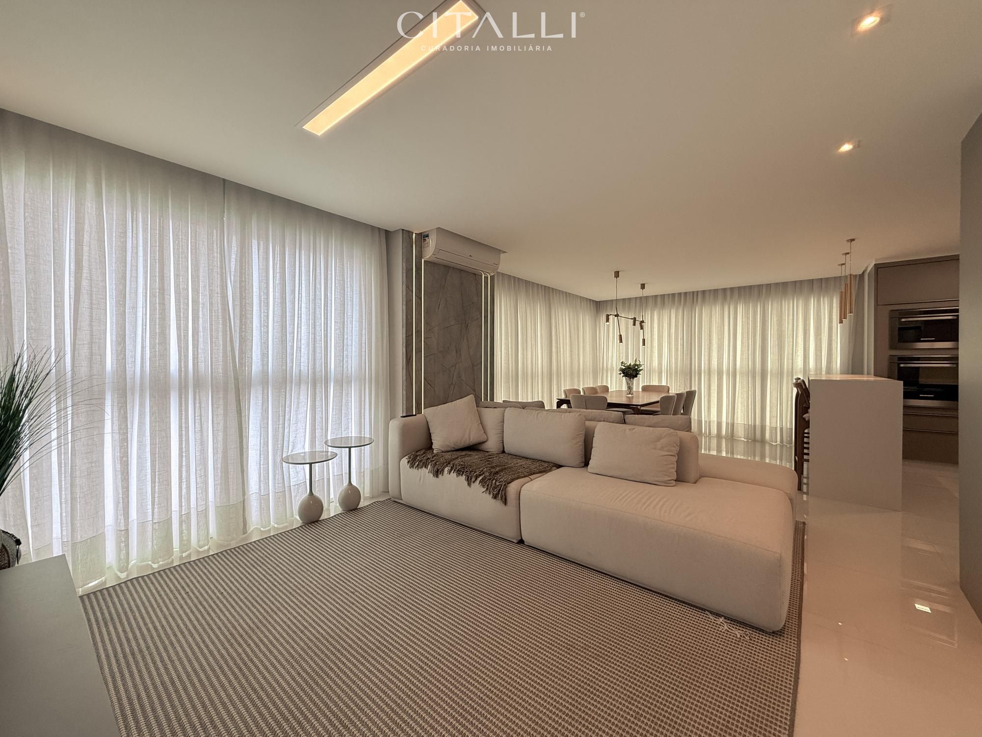 Apartamento à Venda no Eleganza Tower em Balneário Camboriú, 140m², 04 quartos - Foto 3