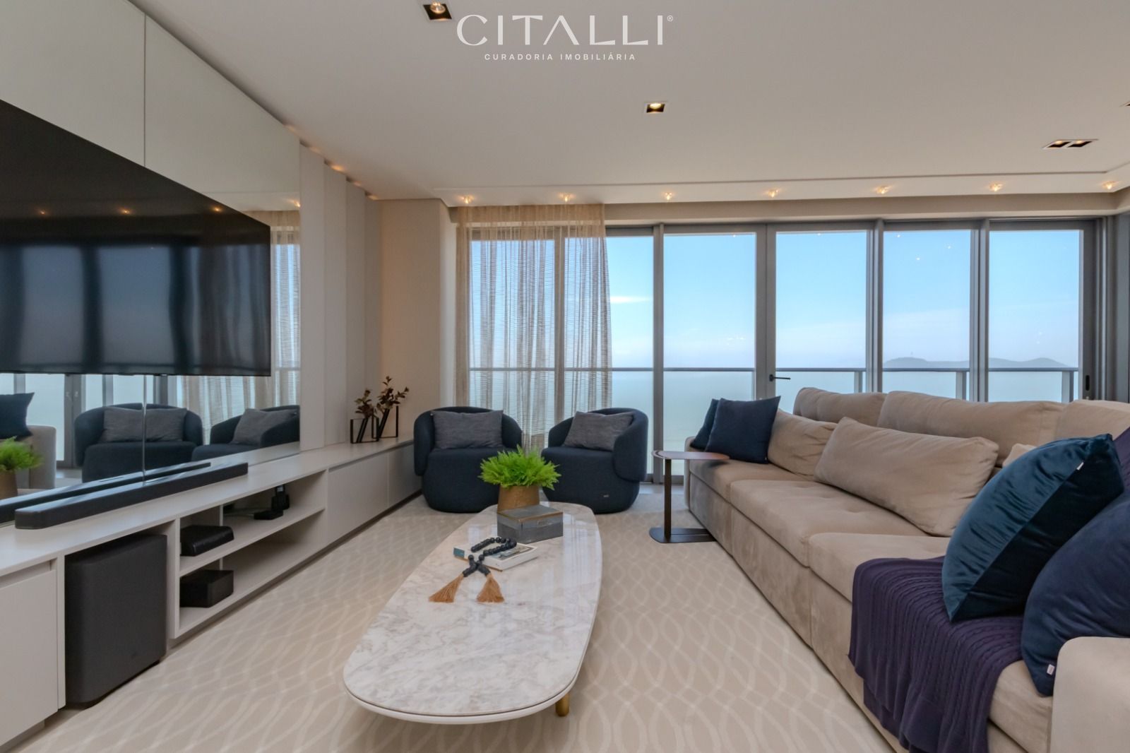 APARTAMENTO NO EDIFÍCIO SPLENDIDO – BALNEÁRIO CAMBORIÚ - Foto 2