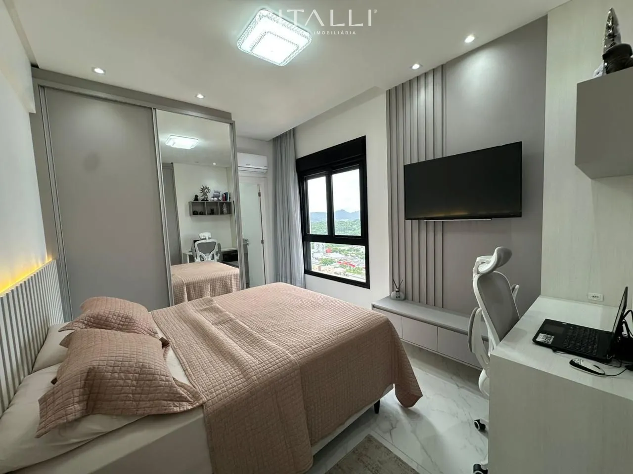 Apartamento no Edifício Florence Garden Residence em Balneário Camboriú - Foto 2
