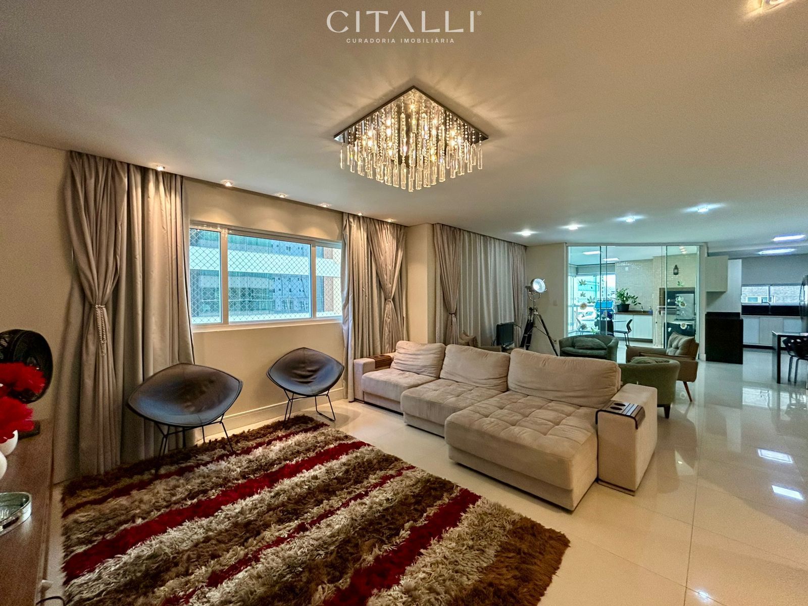 Apartamento no Edifício Place L’Etoile na Meia Pria com 202 m² - Foto 3