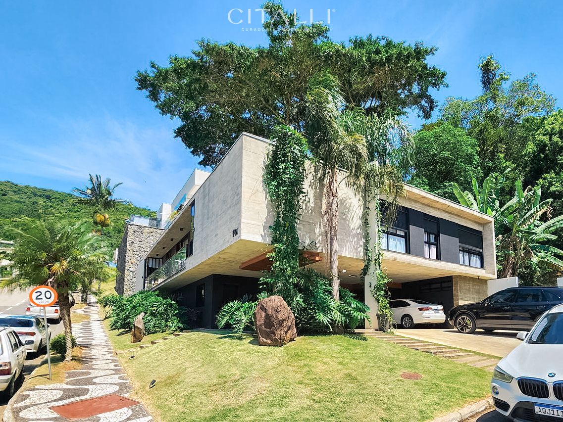 Casa no Condomínio Bella Vista em Balneário Camboriú com 437,17 m² - Foto 1