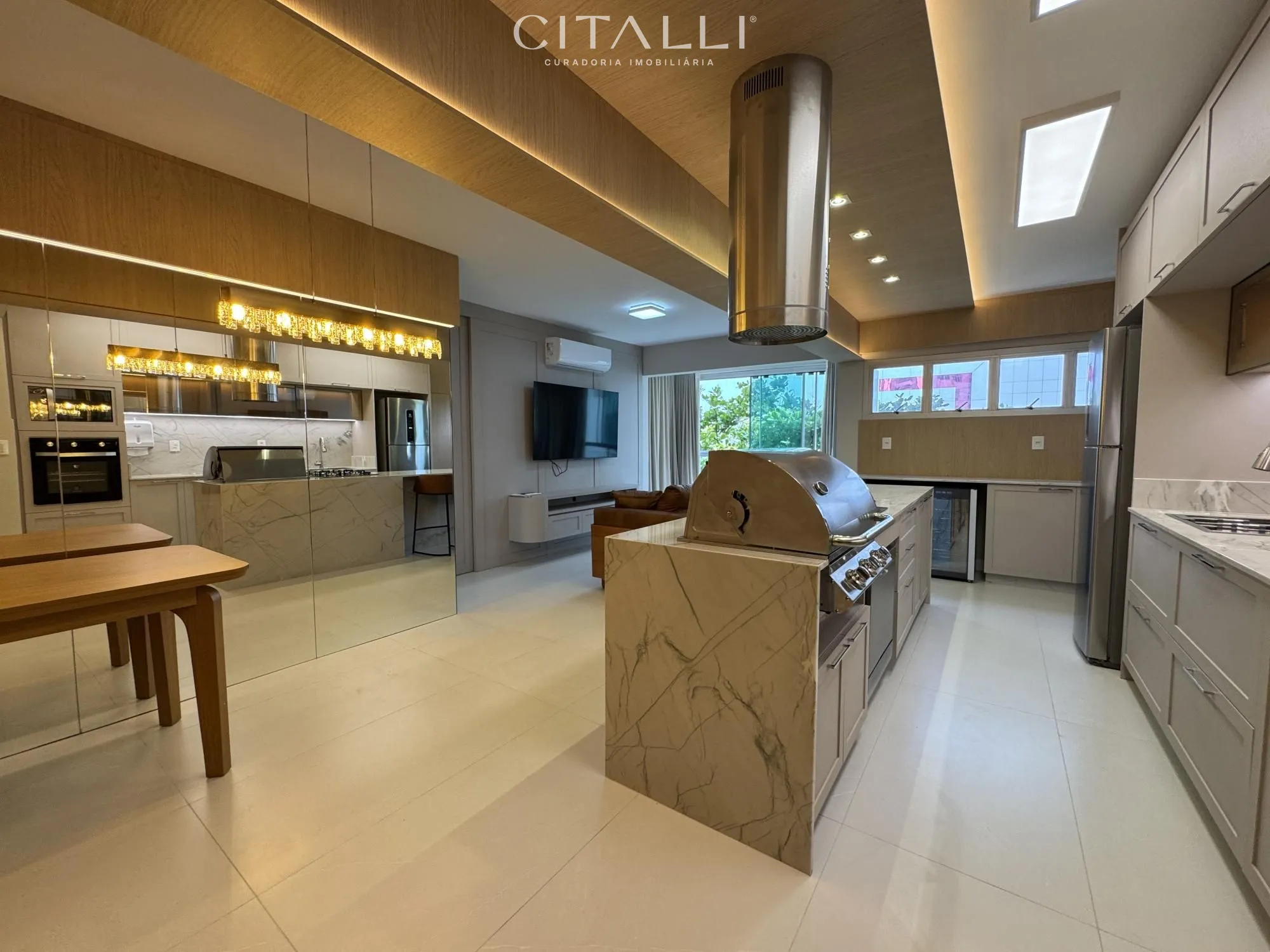 APARTAMENTO NO EDIFÍCIO ALBANY – BALNEÁRIO CAMBORIÚ - Foto 1