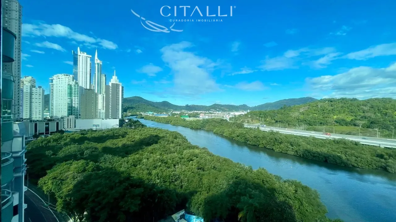 Apartamento 3 suítes do Edifício Uranus em Balneário Camboriú - Foto 1