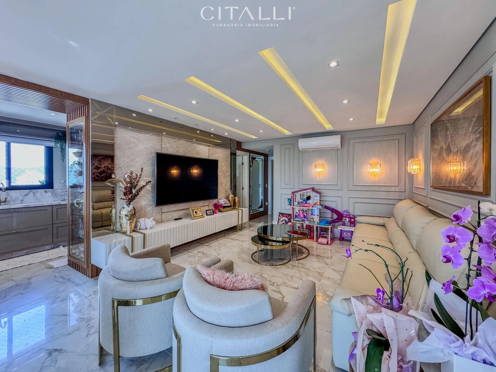 Apartamento 4 dormitórios no Edifício Argos em Balneário Camboriú - Foto 1