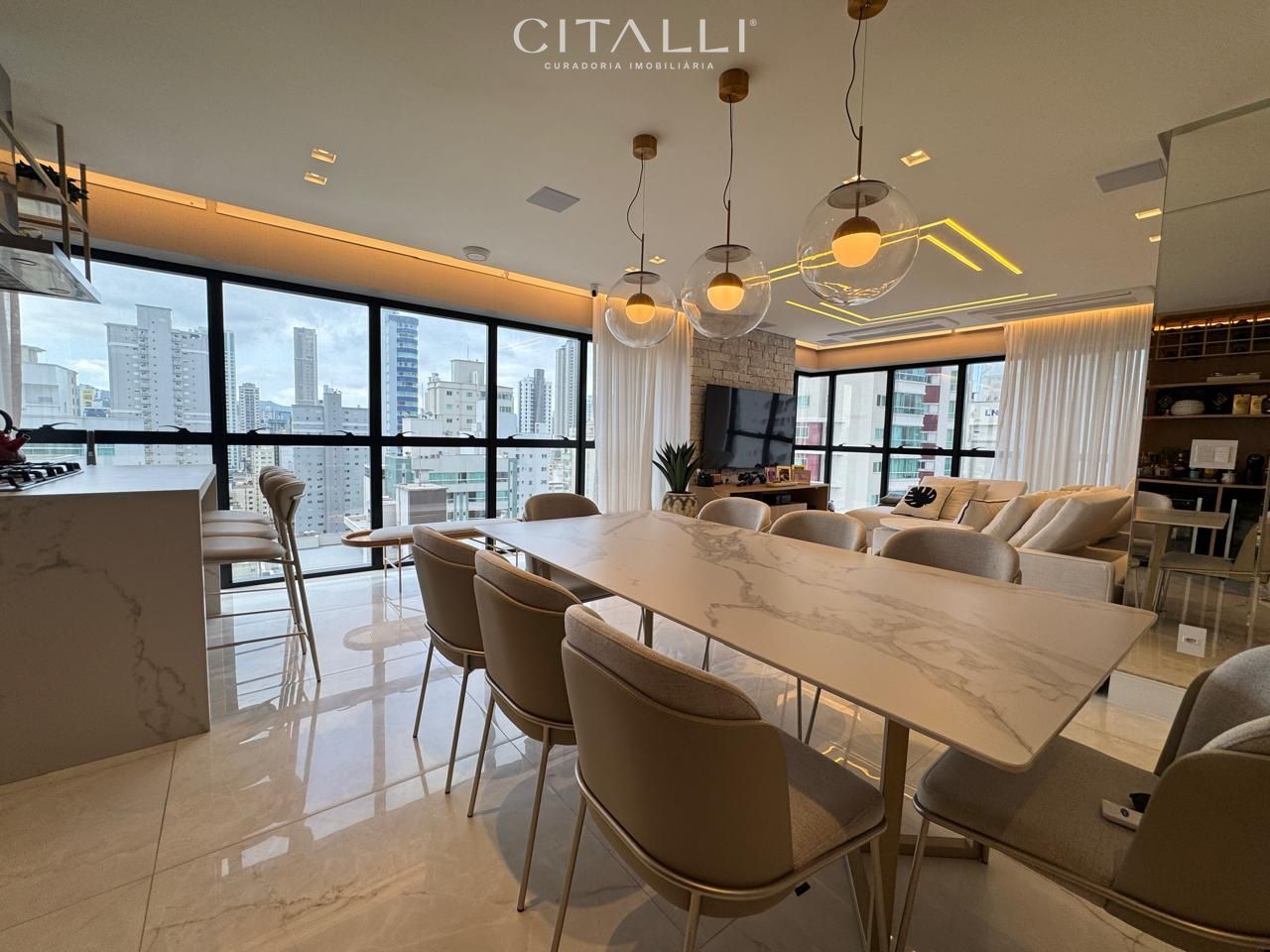 Apartamento no Edifício Rooftop no Centro de Balneário Camboriú com 02 Suítes + 02 Demi-Suítes. - Foto 5