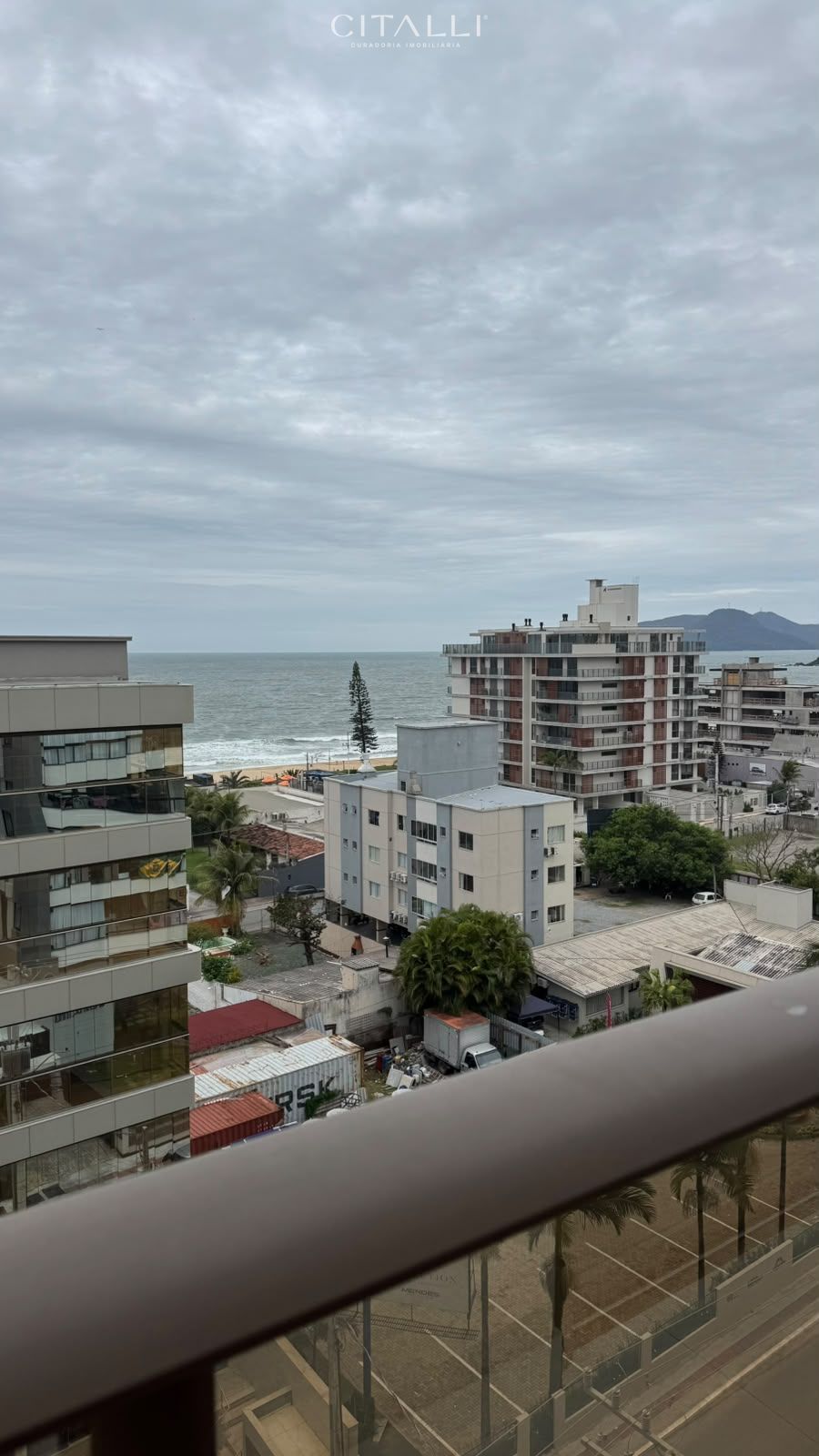 Apartamento no Edifício Ocean Wind na Praia Brava de Itajaí com 03 Suítes - Foto 2