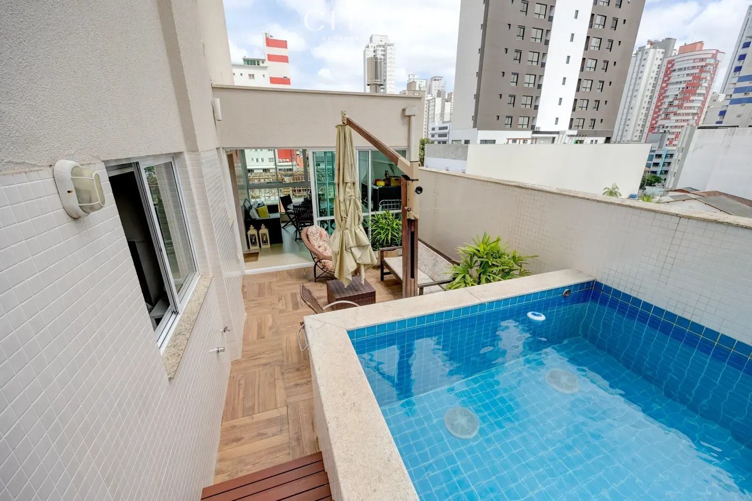 Apartamento diferenciado no Edifício Solar Di Genova em Balneário Camboriú com 104,83m² - Foto 1