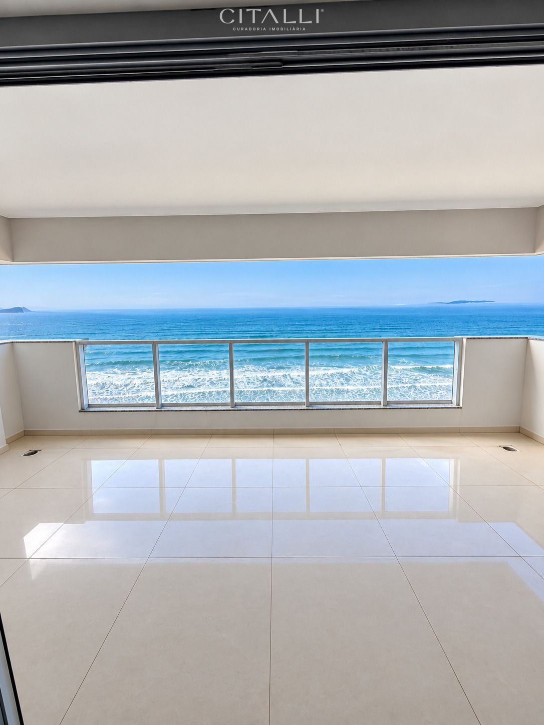 Apartamento Frente Mar no Edifício Chateau de Florence no Estreito de Itapema com 04 Suítes - Foto 4