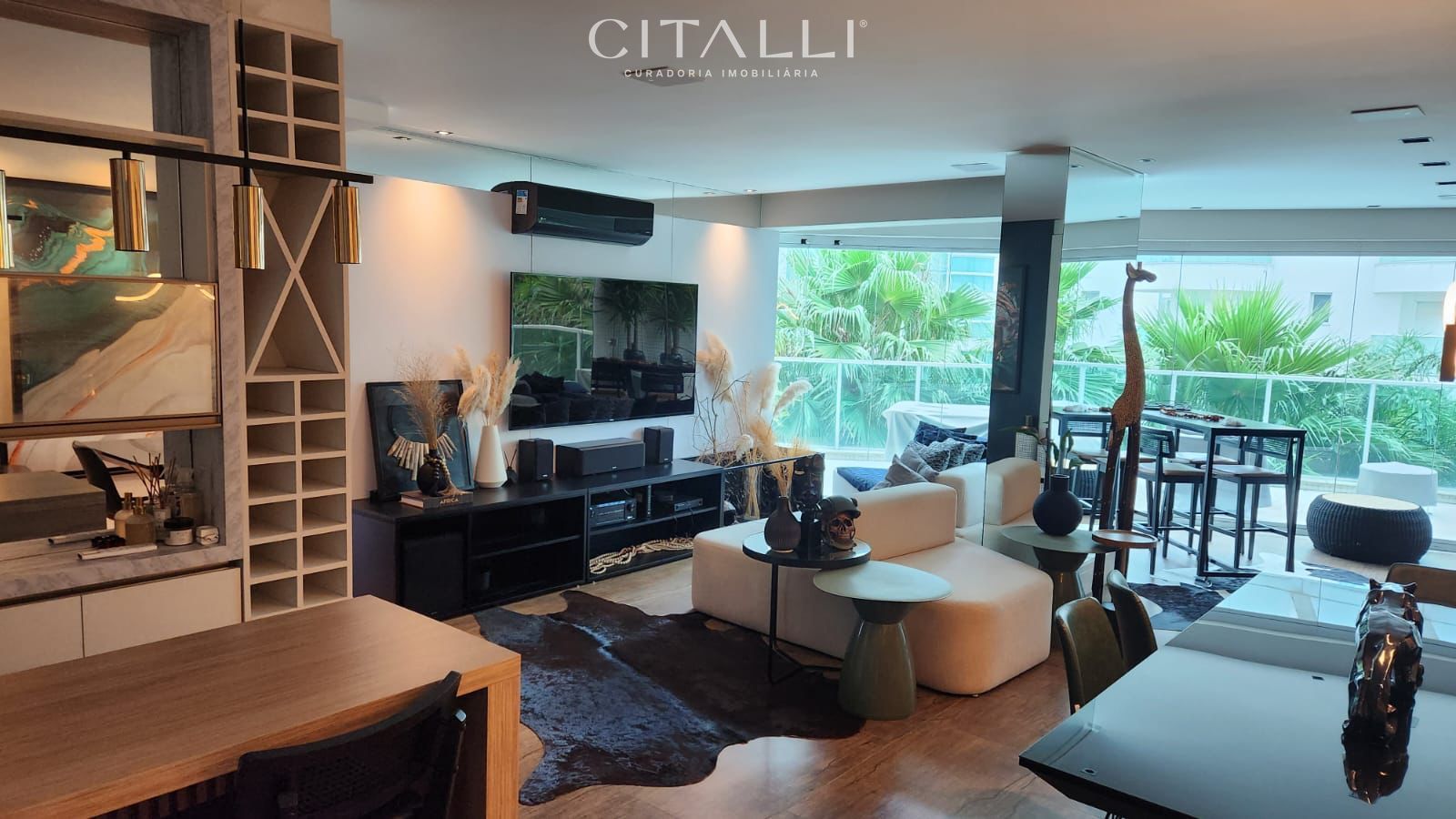 Apartamento diferenciado no Edifício Brava Beach Reserva Aroeira na Praia Brava em Itajaí com 137 m² - Foto 1