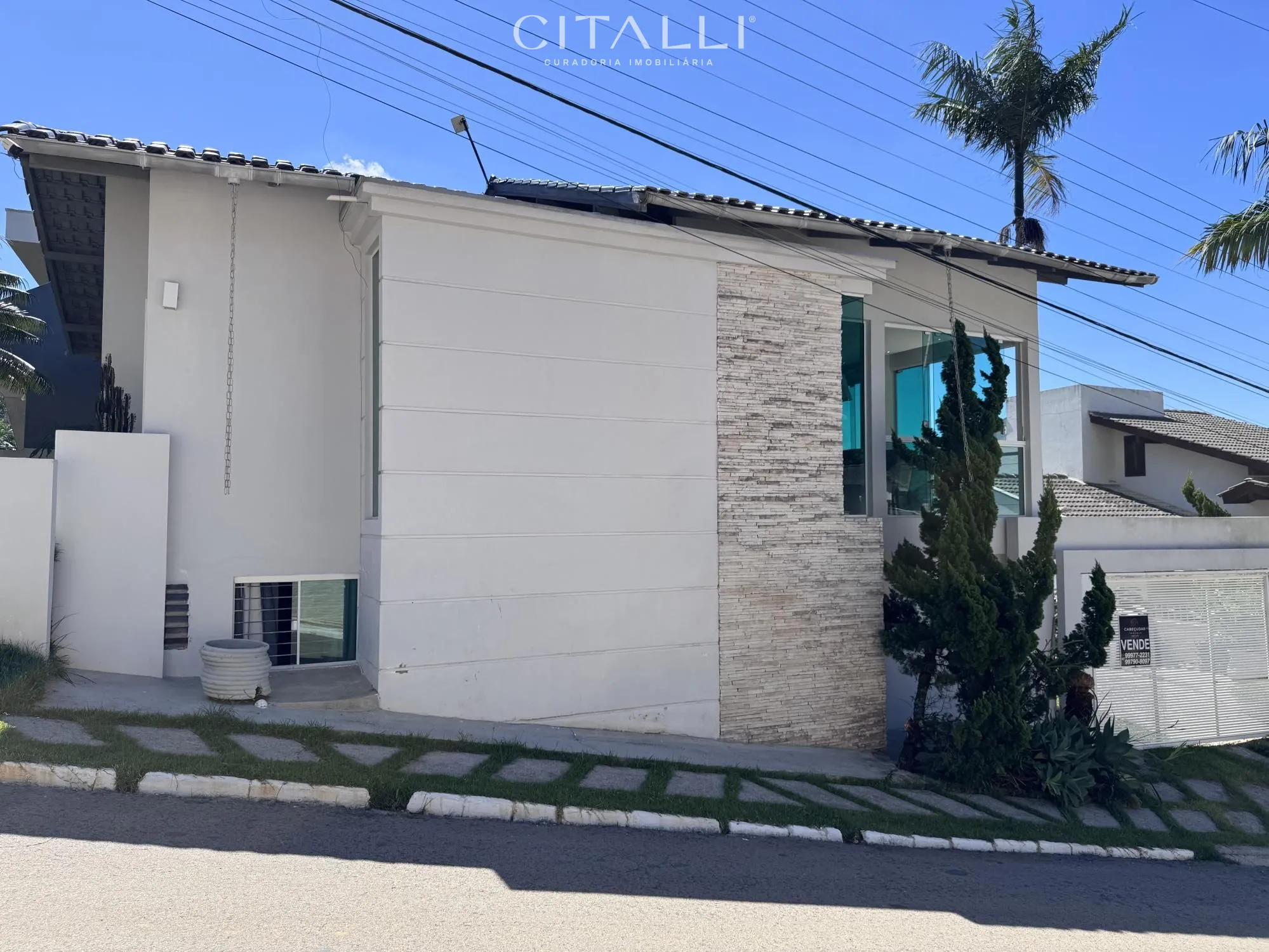 Casa com Vista para o Mar à Venda em Cabeçudas, Itajaí – 3 Suítes - Foto 2
