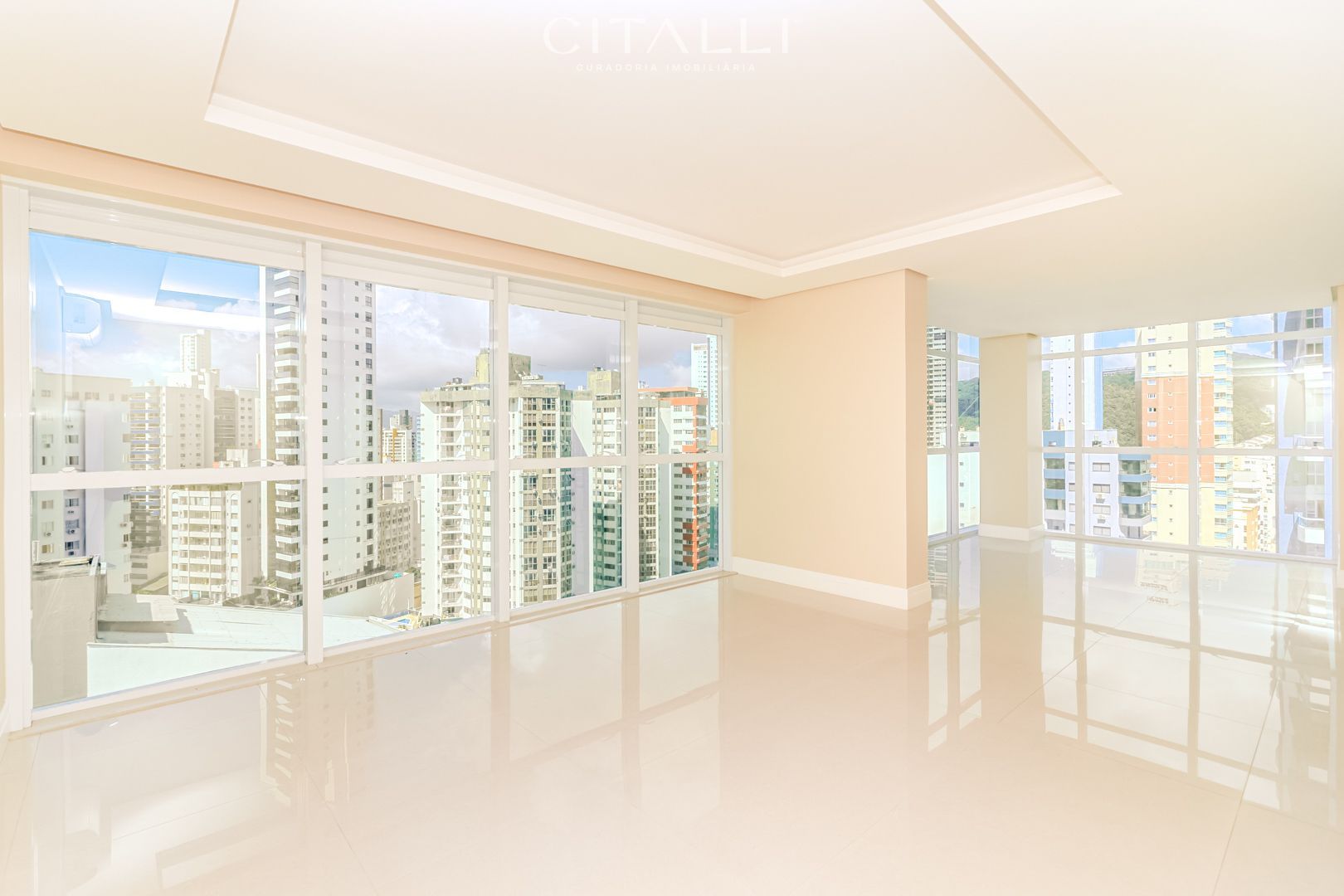 Apartamento no Edifício Vision Tower em Balneário Camboriú com 145 m² - Foto 1