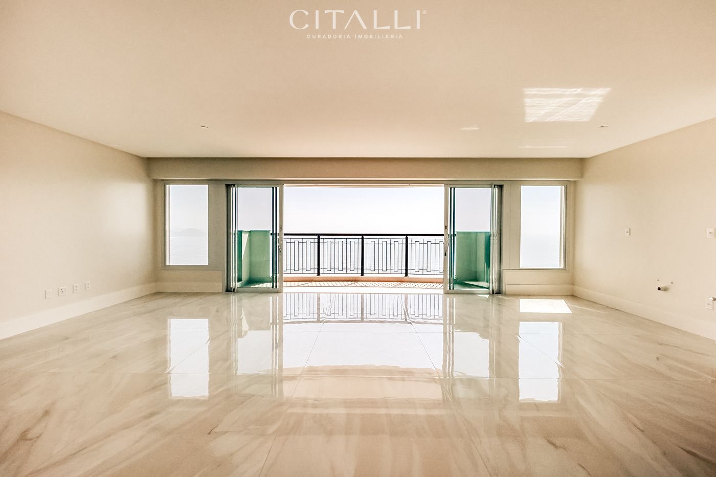 Apartamento no Edifício Aurora Exclusive Home em Balneário Camboriú com 230,85 m² - Foto 4