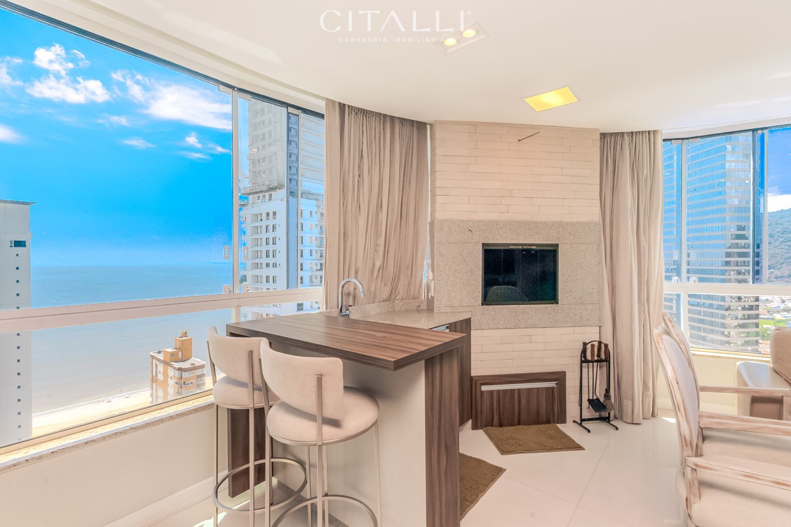 Apartamento no Edifício Marina Residence em Balneário Camboriú com 179 m² - Foto 2