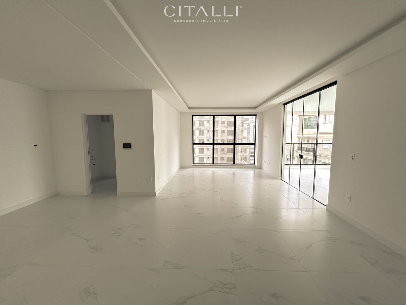 Apartamento no Acqua Blue Residence na Meia Praia em Itapema com 202 m² - Foto 1