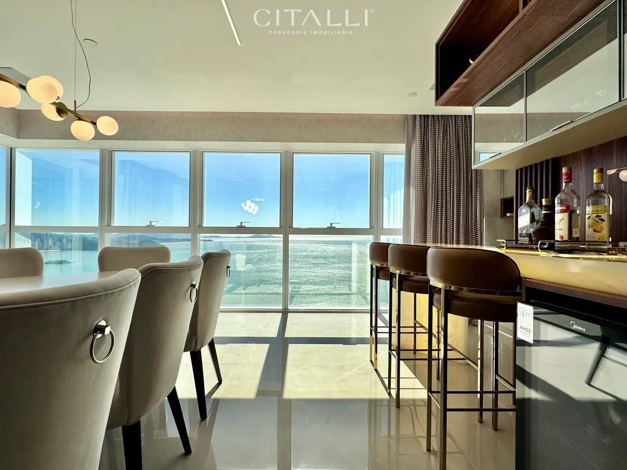 Apartamento mobiliado com 4 suítes no Edifício ONE TOWER em Balneário Camboriú - Foto 4