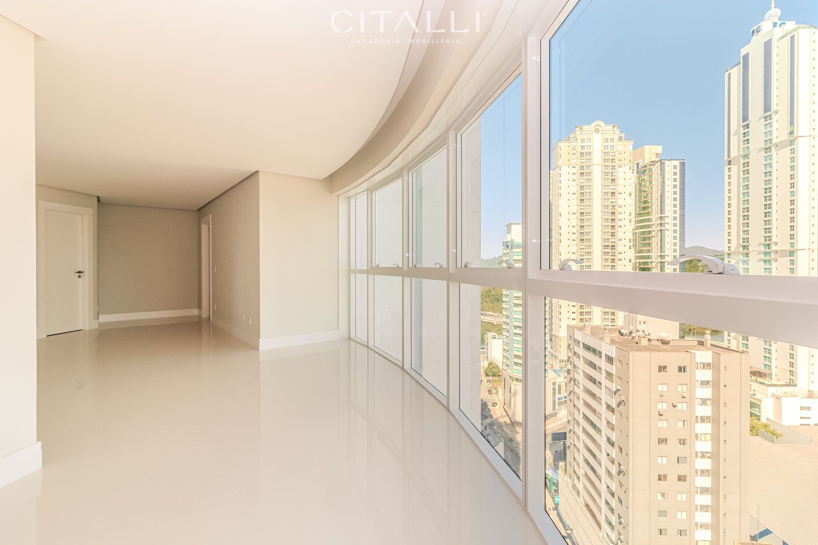 Apartamento no Edifício Magnifique Tower em Balneário Camboriú com 138,64 m² - Foto 4