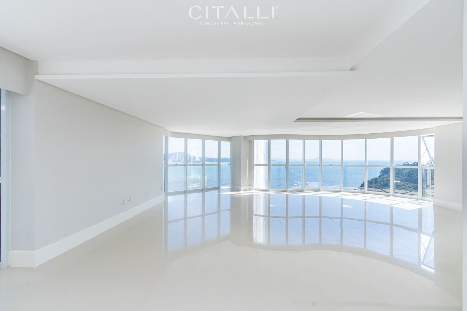 Apartamento no Edifício Ibiza Towers em Balneário Camboriú com 238 m² - Foto 2