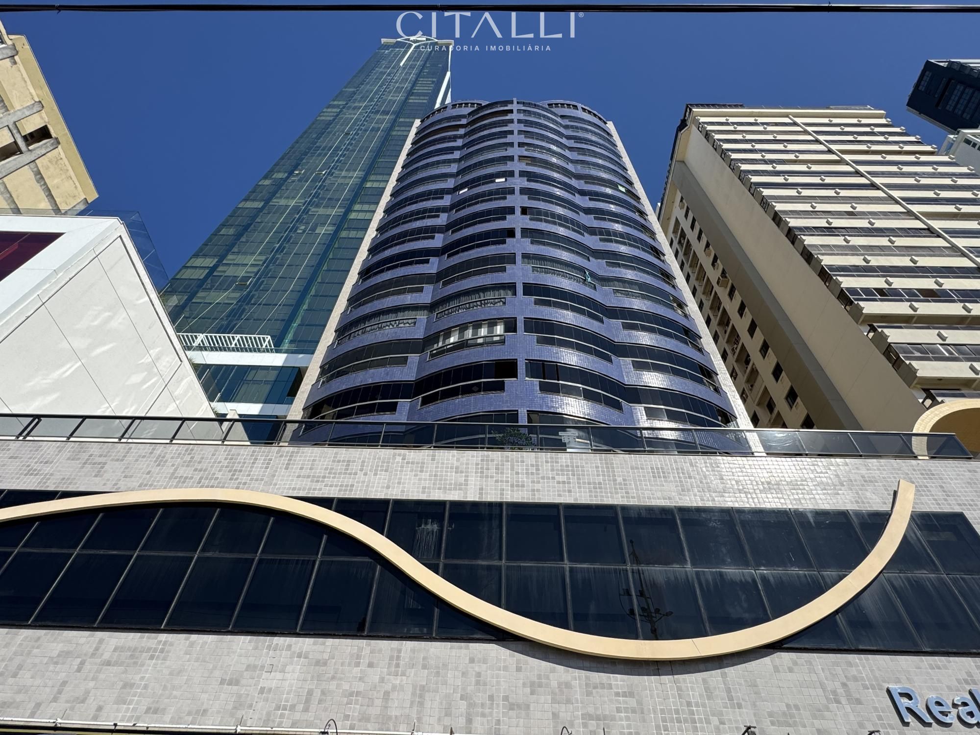 Apartamento no Edifício Real Park em Balneário Camboriú com 190 m² - Foto 1