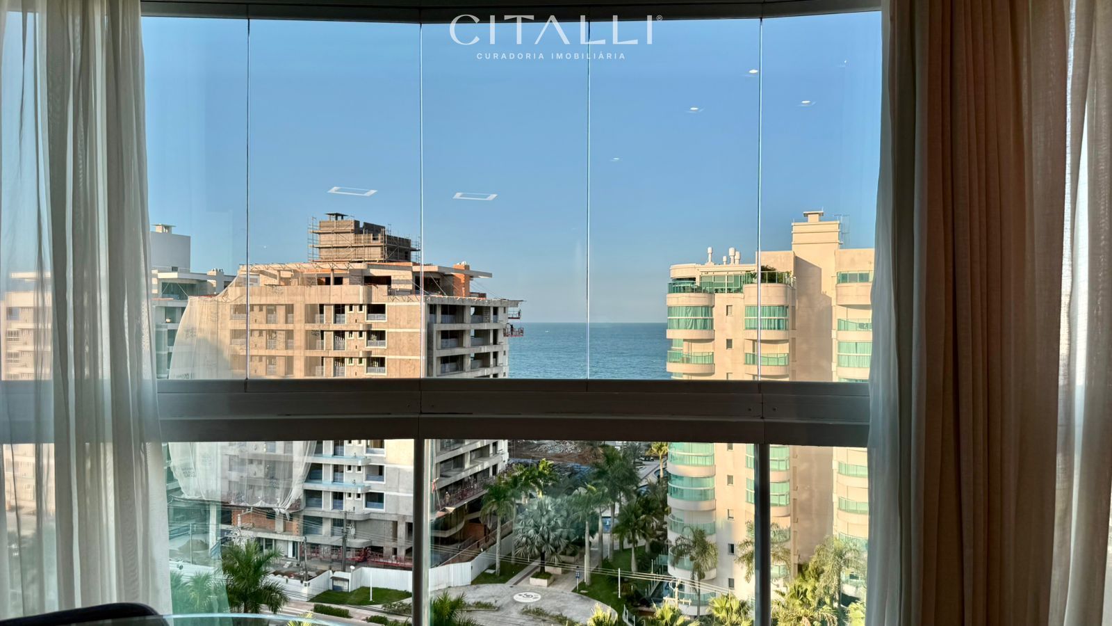 Apartamento no Edifício Brava Beach Reserva Aroeira na Praia Brava em Itajaí com 160m² - Foto 2
