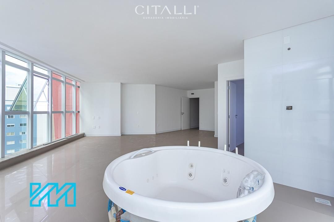 Apartamento Duplex com 06 suítes no Edifício Green Beach Residence em Itapema - Foto 3