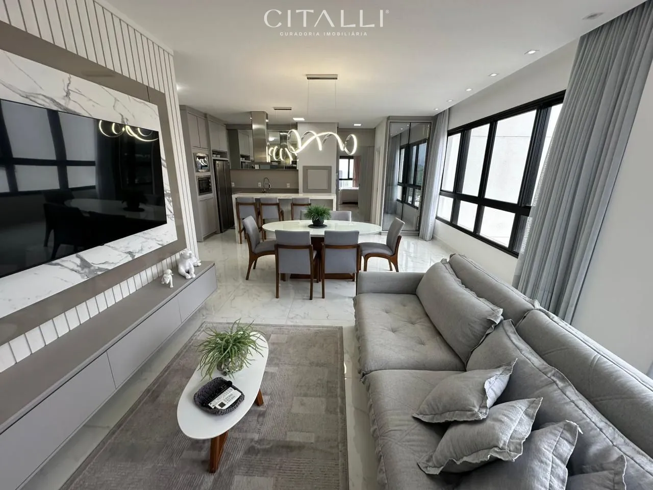 Apartamento no Edifício Florence Garden Residence em Balneário Camboriú - Foto 1