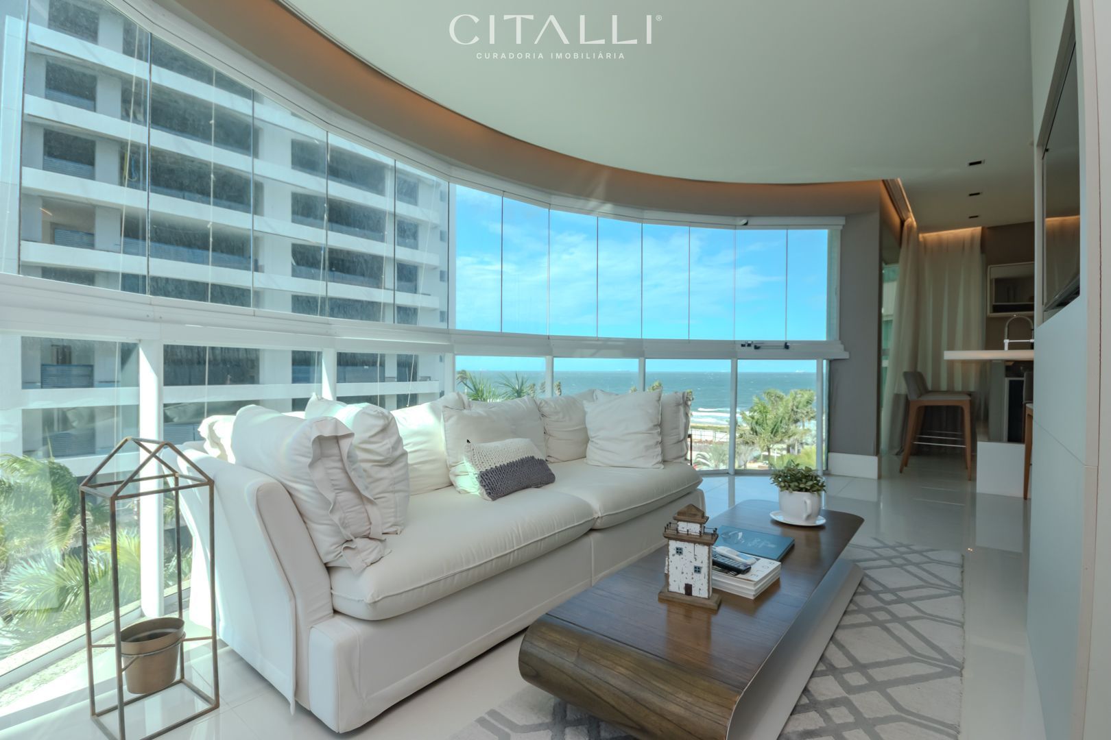 Apartamento no Edifício Brava Beach Corais na Praia Brava de Itajaí com 03 Suítes - Foto 1