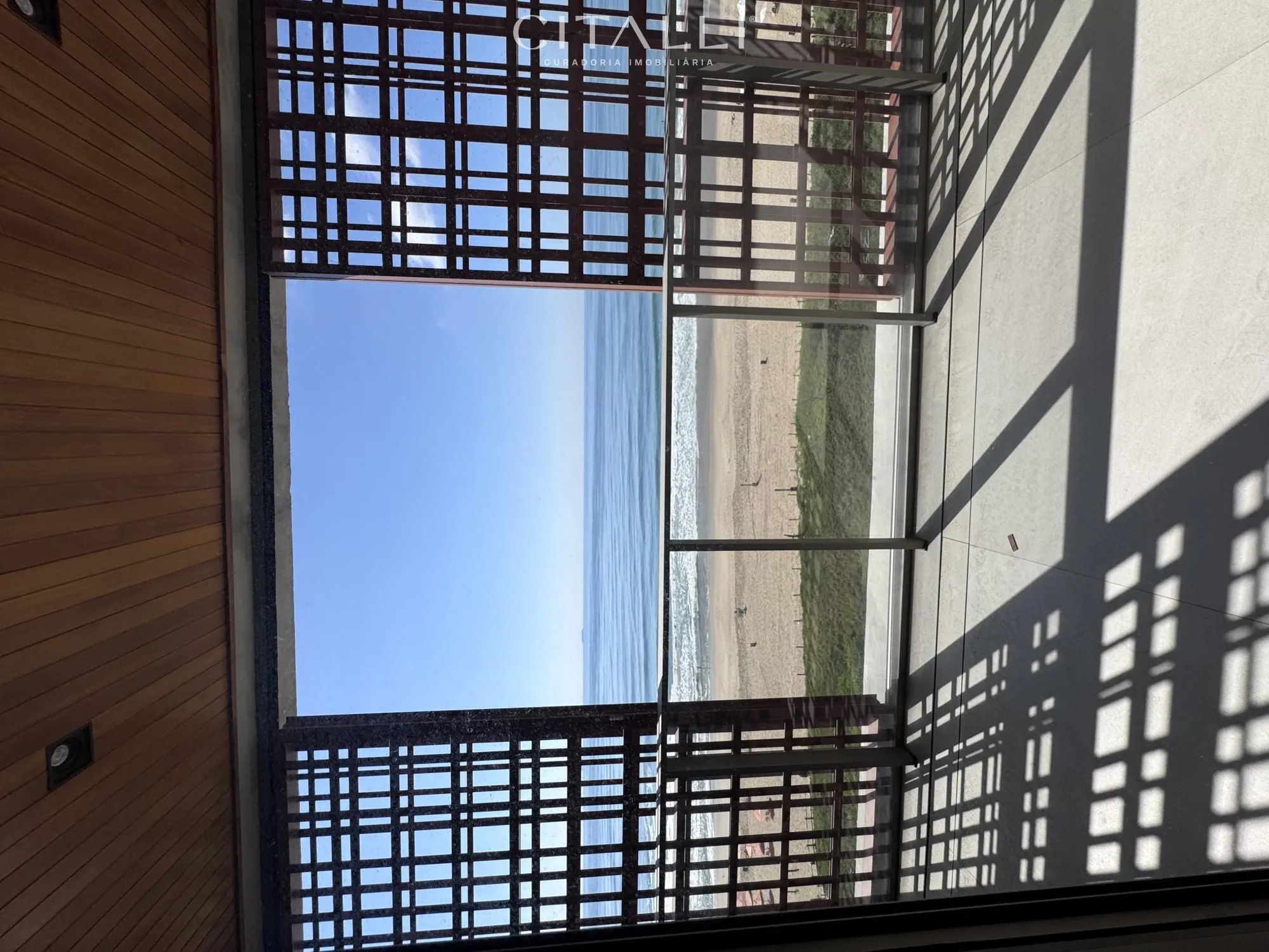 COBERTURA DUPLEX FRENTE MAR NO EDIFÍCIO TIRRENO – PRAIA BRAVA - Foto 3