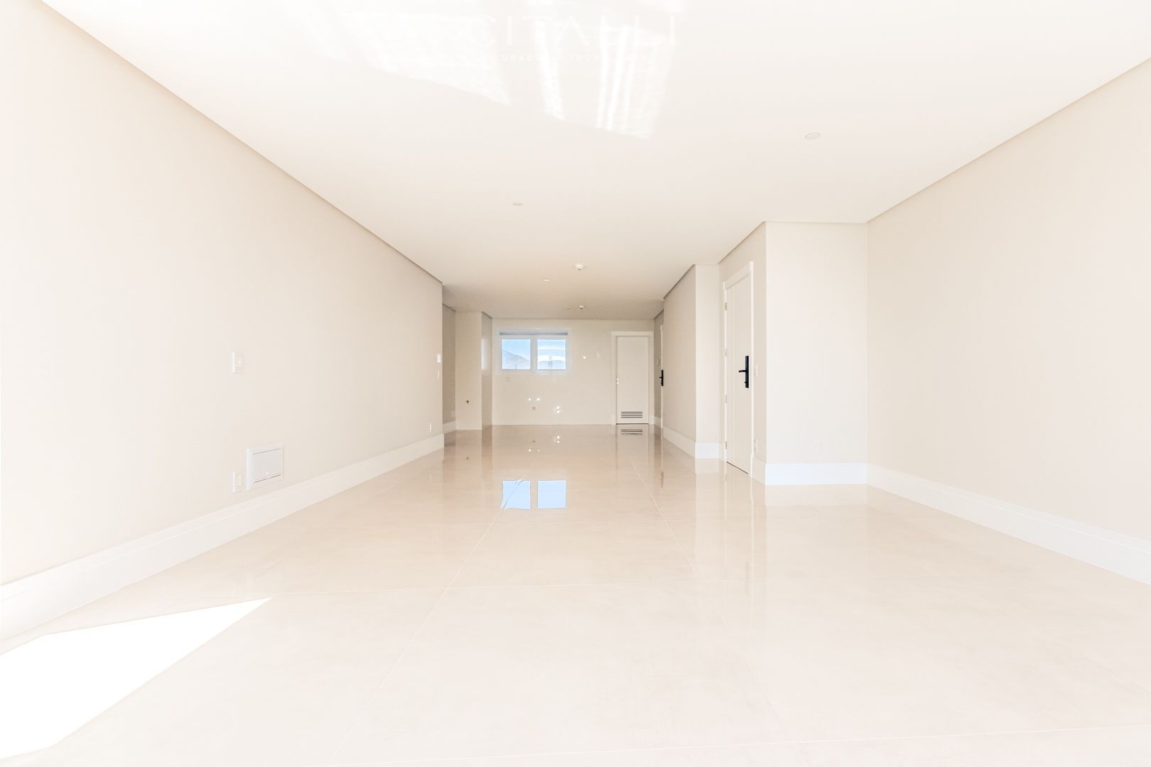 Apartamento no Edifício One Tower em Balneário Camboriú com 194,24 m² - Foto 4