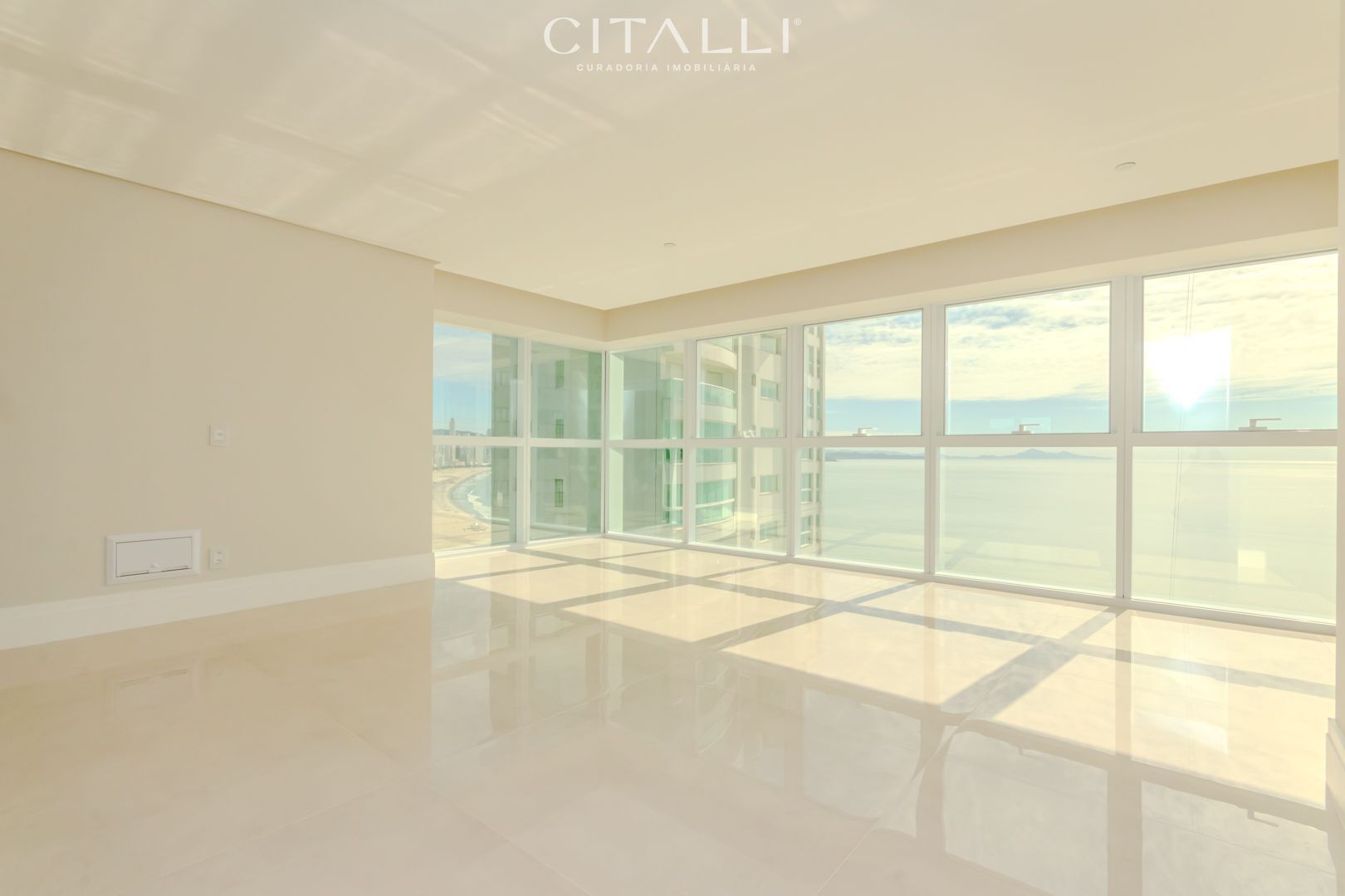 Apartamento com 04 suítes no Edifício One Tower em Balneário Camboriú - Foto 3