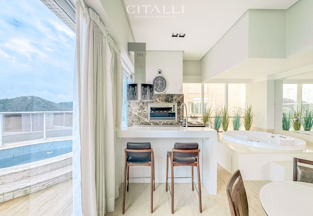 Cobertura Duplex no Edifício Gran Felicitá em Balneário Camboriú com 273 m² - Foto 1