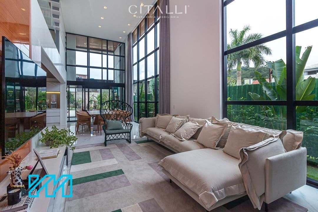 Casa no Condomínio Horizontal Praia Brava em Itajaí com 390 m² - Foto 2