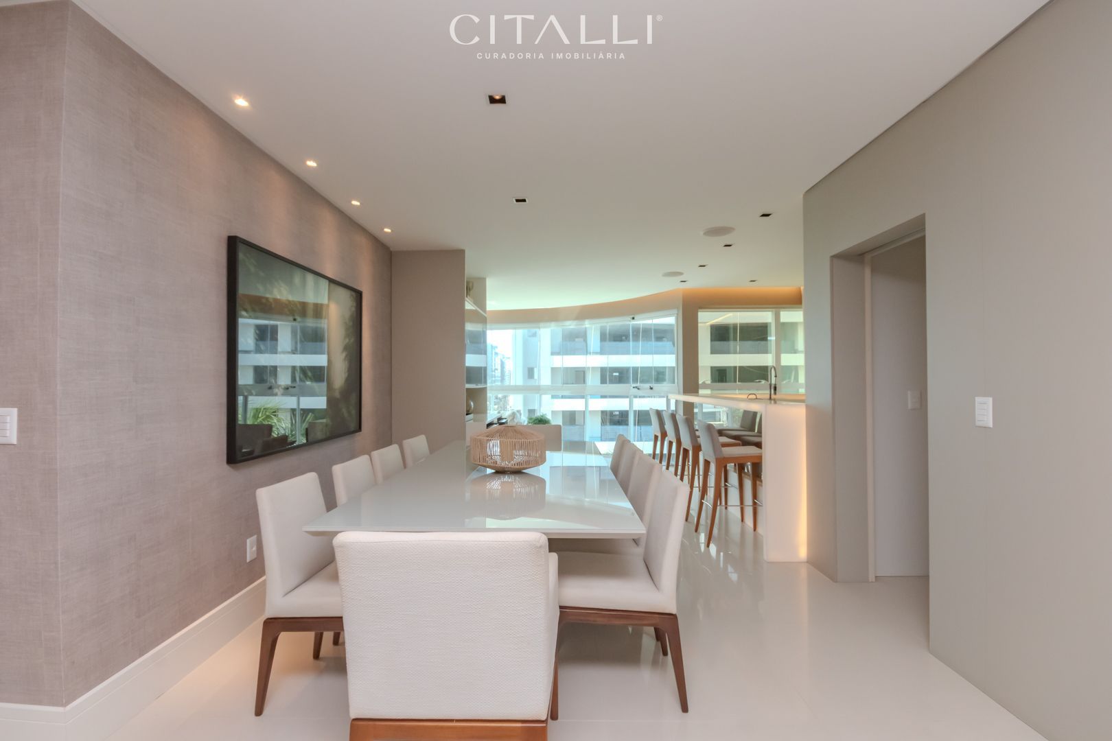 Apartamento no Edifício Brava Beach Corais na Praia Brava de Itajaí com 03 Suítes - Foto 2
