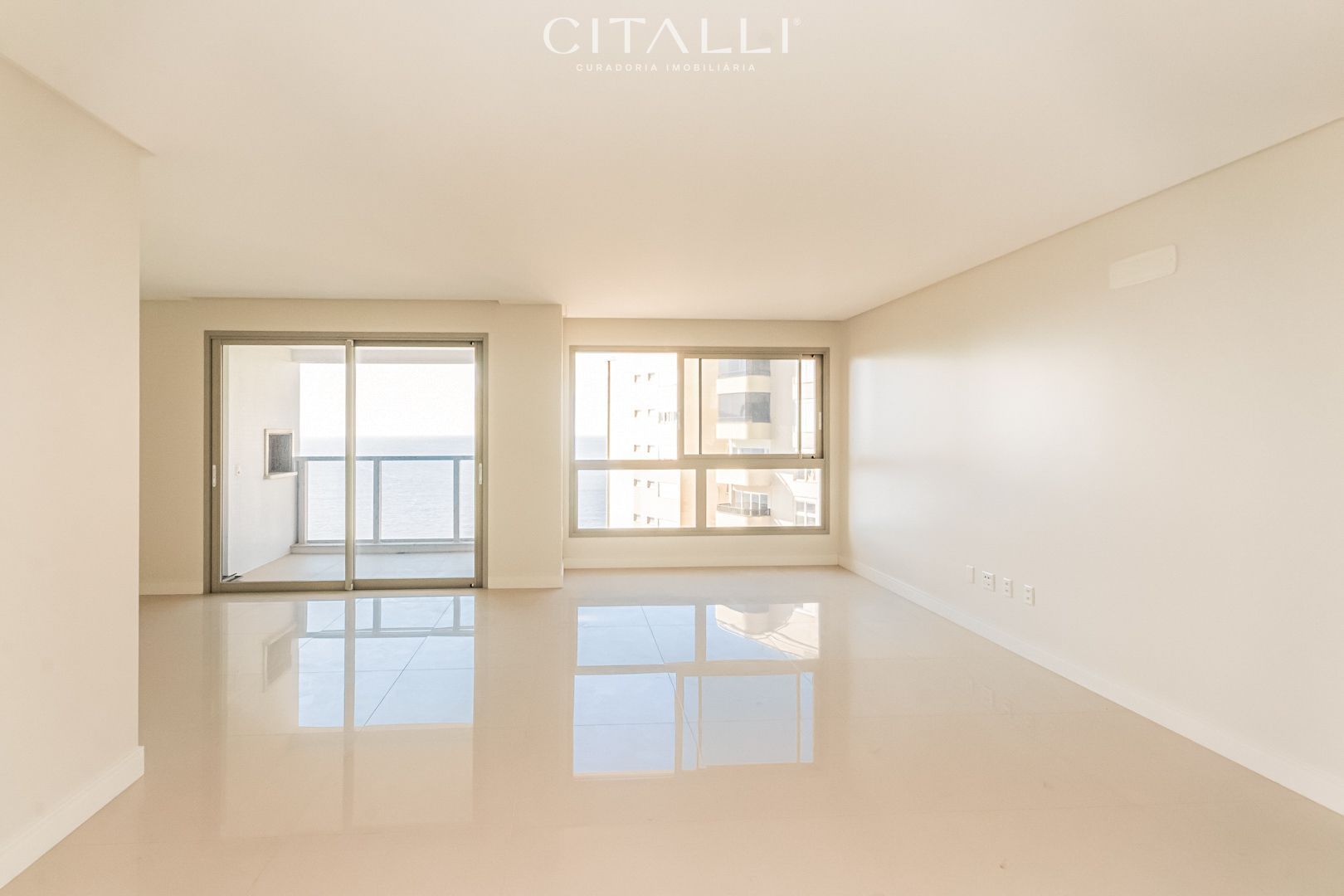 Apartamento no Edifício Morada Ilhas Marianas em Balneário Camboriú com 160 m² - Foto 3