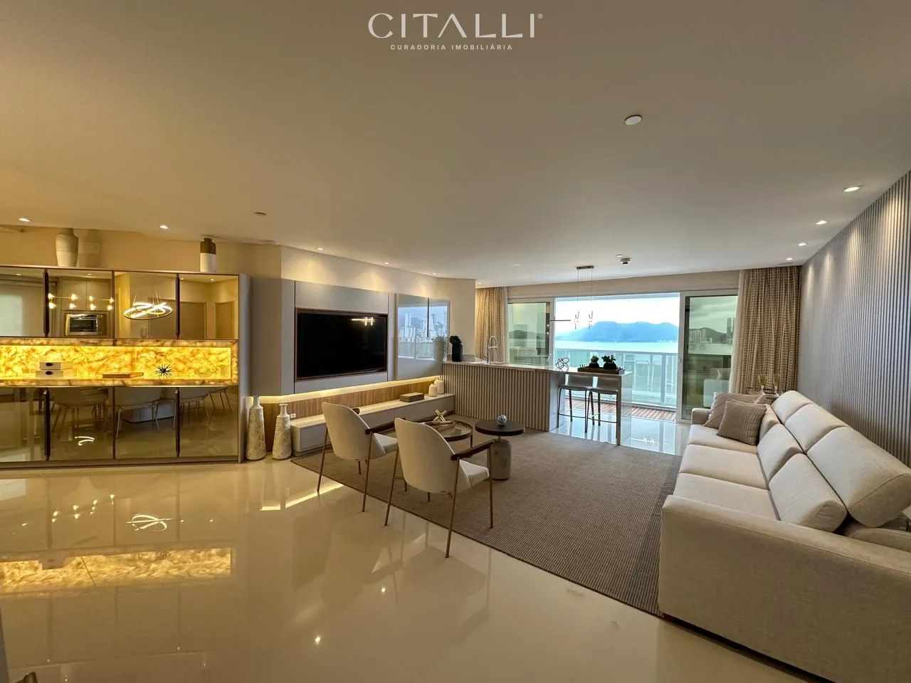 Apartamento no Edifício Infinity Coast em Balneário Camboriu - Foto 2