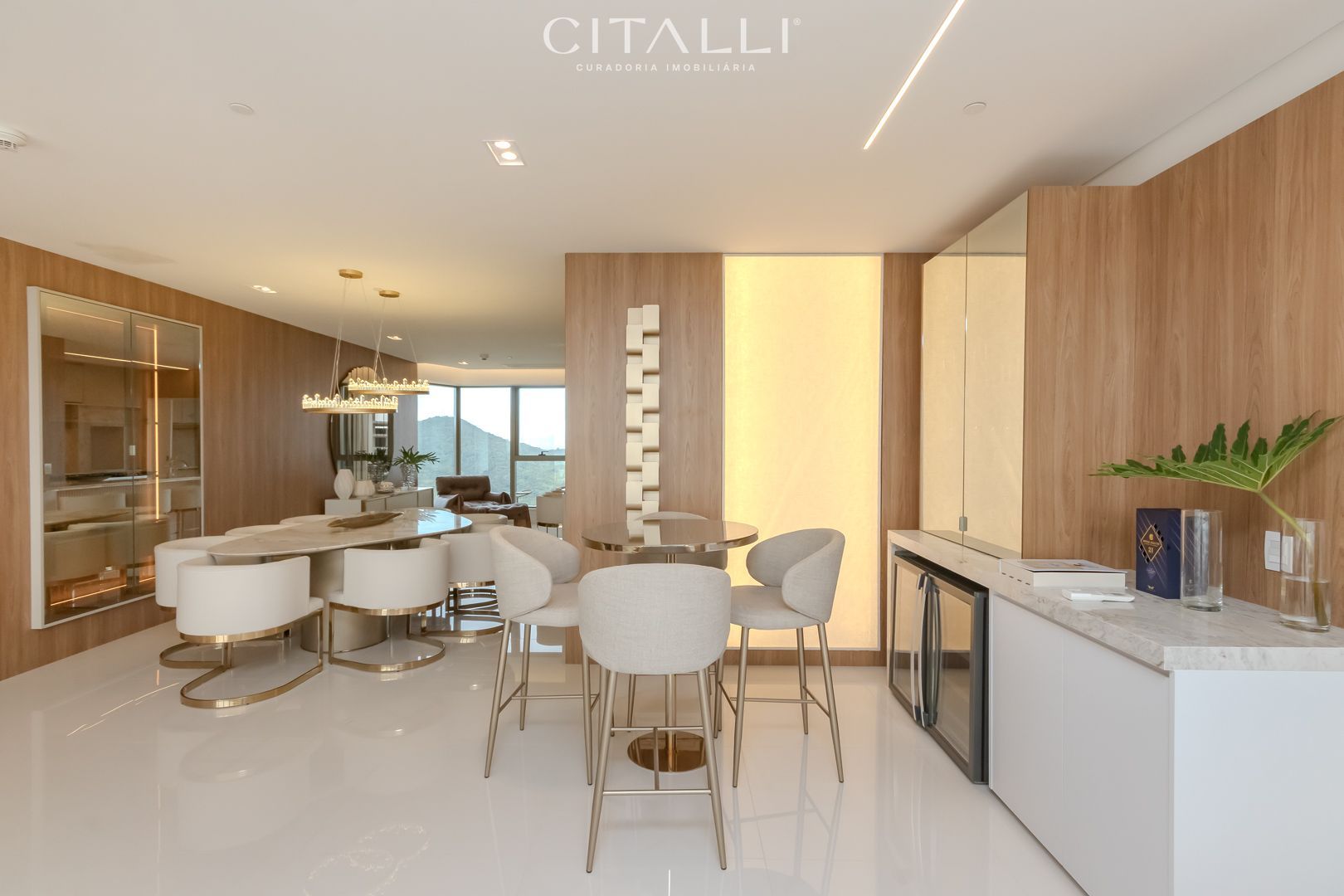 Apartamento mobiliado no Edifício Yachthouse em Balneário Camboriú com 261 m² - Foto 4