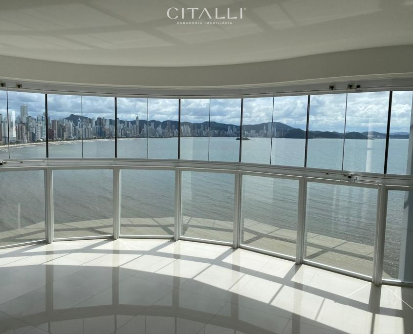 Apartamento no Edifício Ibiza Towers em Balneário Camboriú com 237 m² - Foto 1