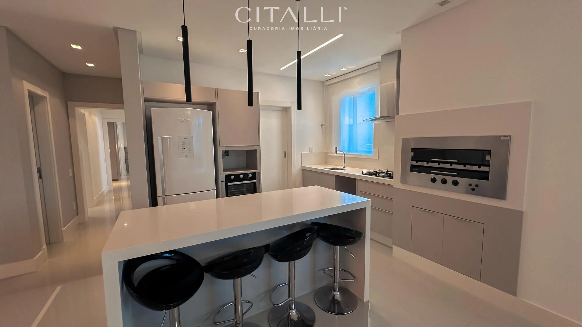 APARTAMENTO NO CENTRO COM 3 SUÍTES EM BALNEÁRIO CAMBORIÚ NO EDIFICIO PORTINAX RESIDENCE. - Foto 1