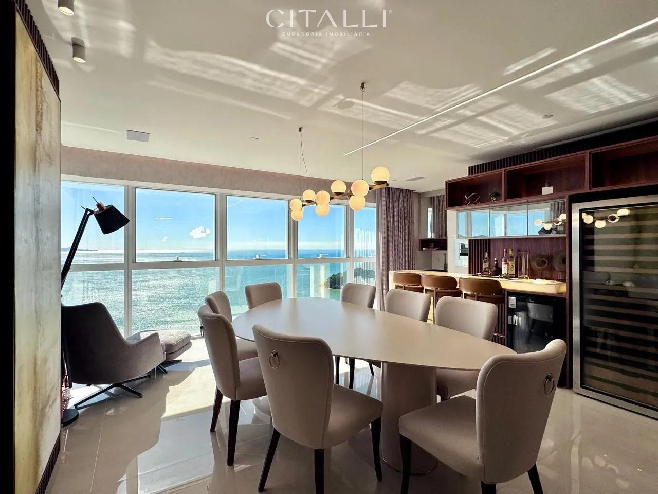 Apartamento mobiliado com 4 suítes no Edifício ONE TOWER em Balneário Camboriú - Foto 1