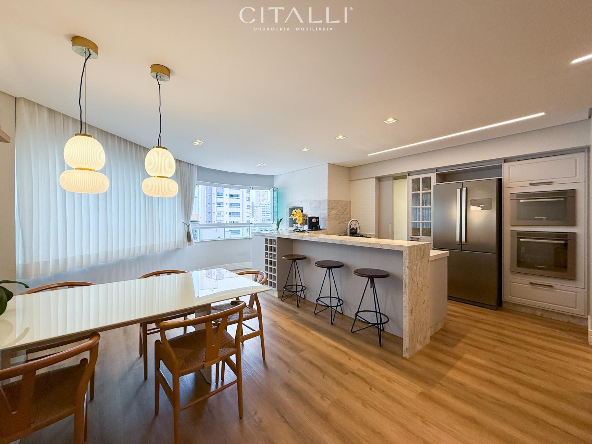 Apartamento à Venda no Porto Luna em Balneário Camboriú, 91m², 02 suítes - Foto 2