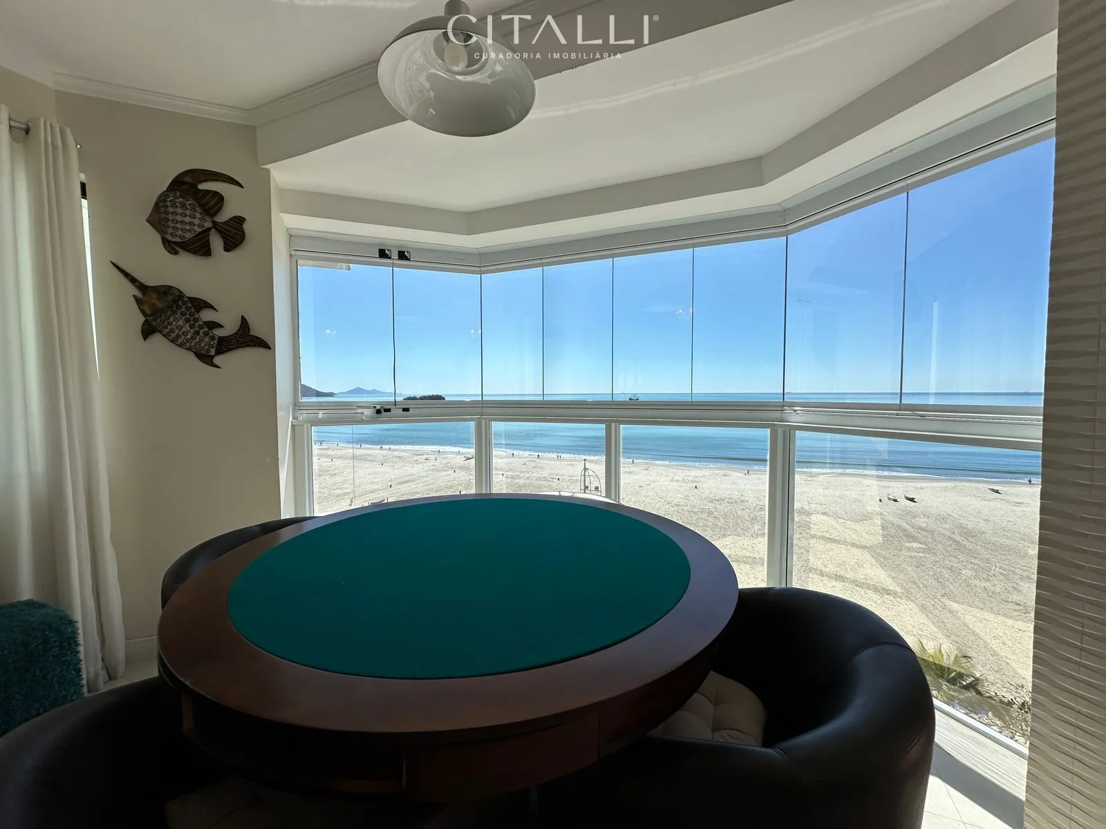 Apartamento do Edifício Maria Luiza - Frente mar em Balneário Camboriú - Foto 4