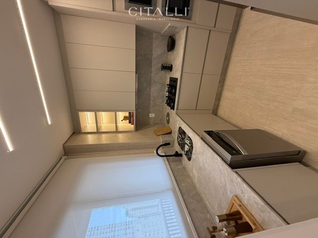 Apartamento no Edifício Hannover no Centro de Balneário Camboriú com 3 Suítes - Foto 4