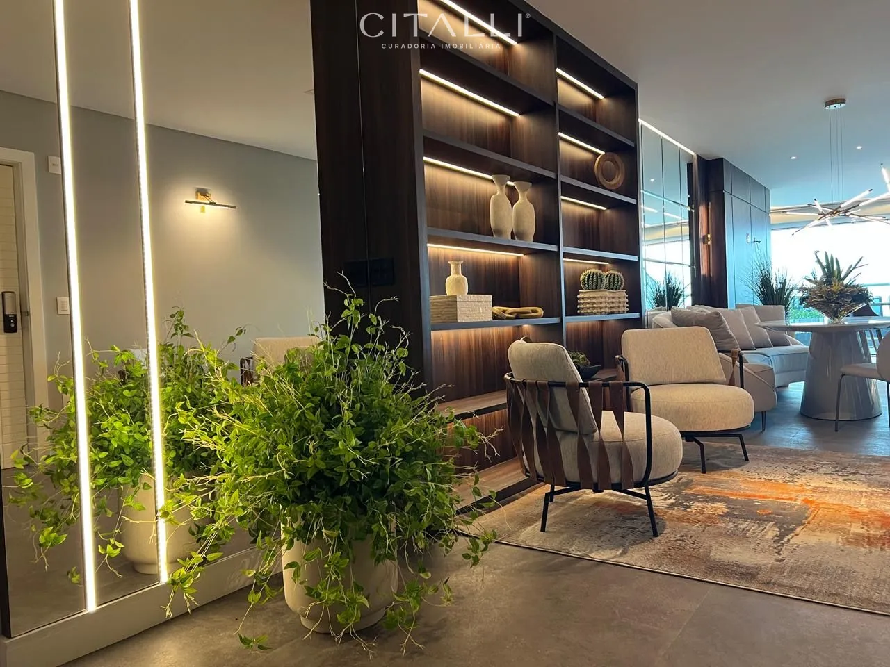 APARTAMENTO DIFERENCIADO NO EDIFÍCIO DIAMOND HILL – BALNEÁRIO CAMBORIÚ - Foto 1