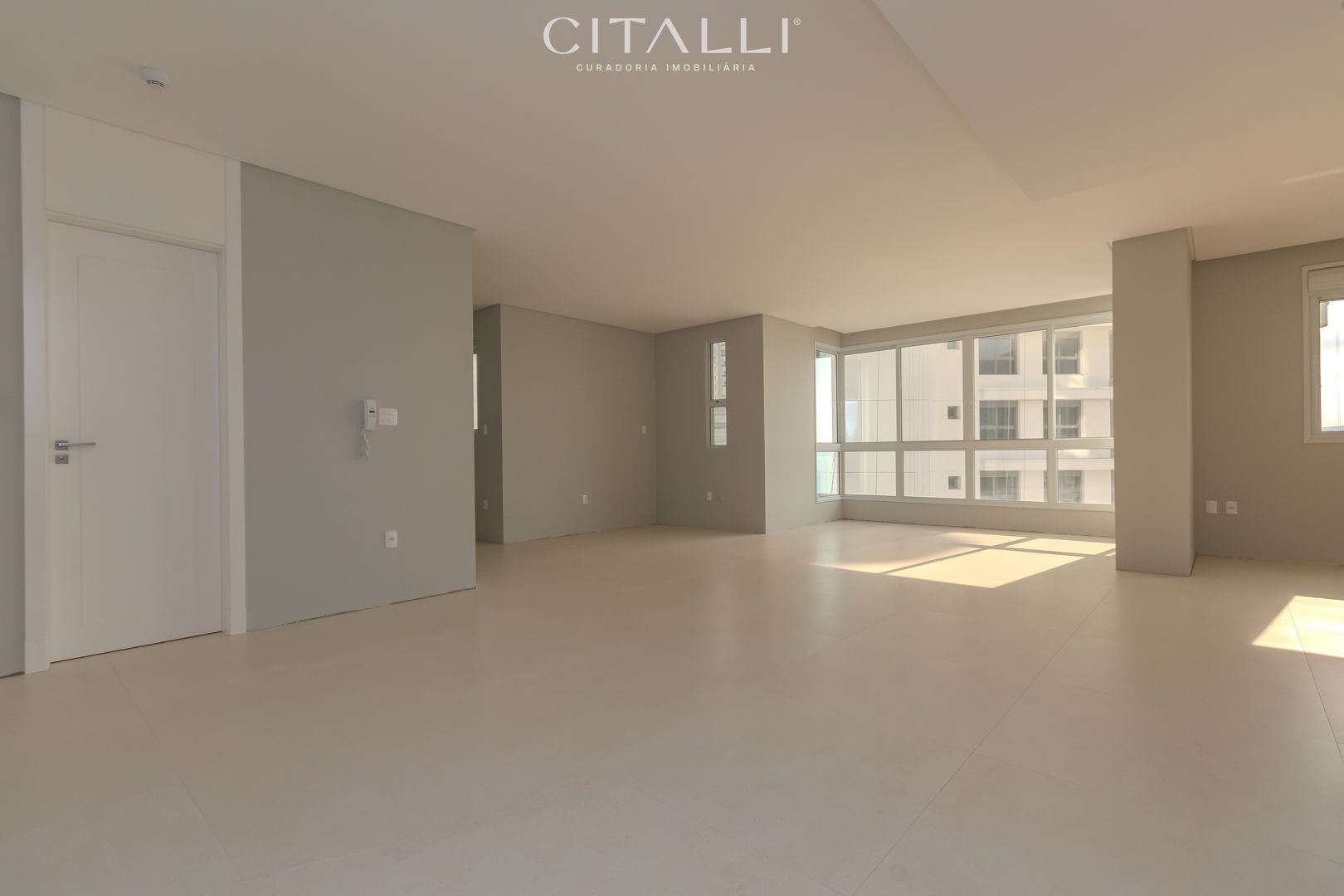 Apartamento no Edifício Via Marina em Balneário Camboriú com 153m² - Foto 3