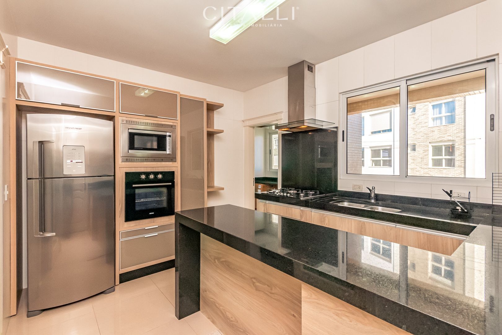 Apartamento no Edifício Beverly Hills em Balneário Camboriú com 185 m² - Foto 4