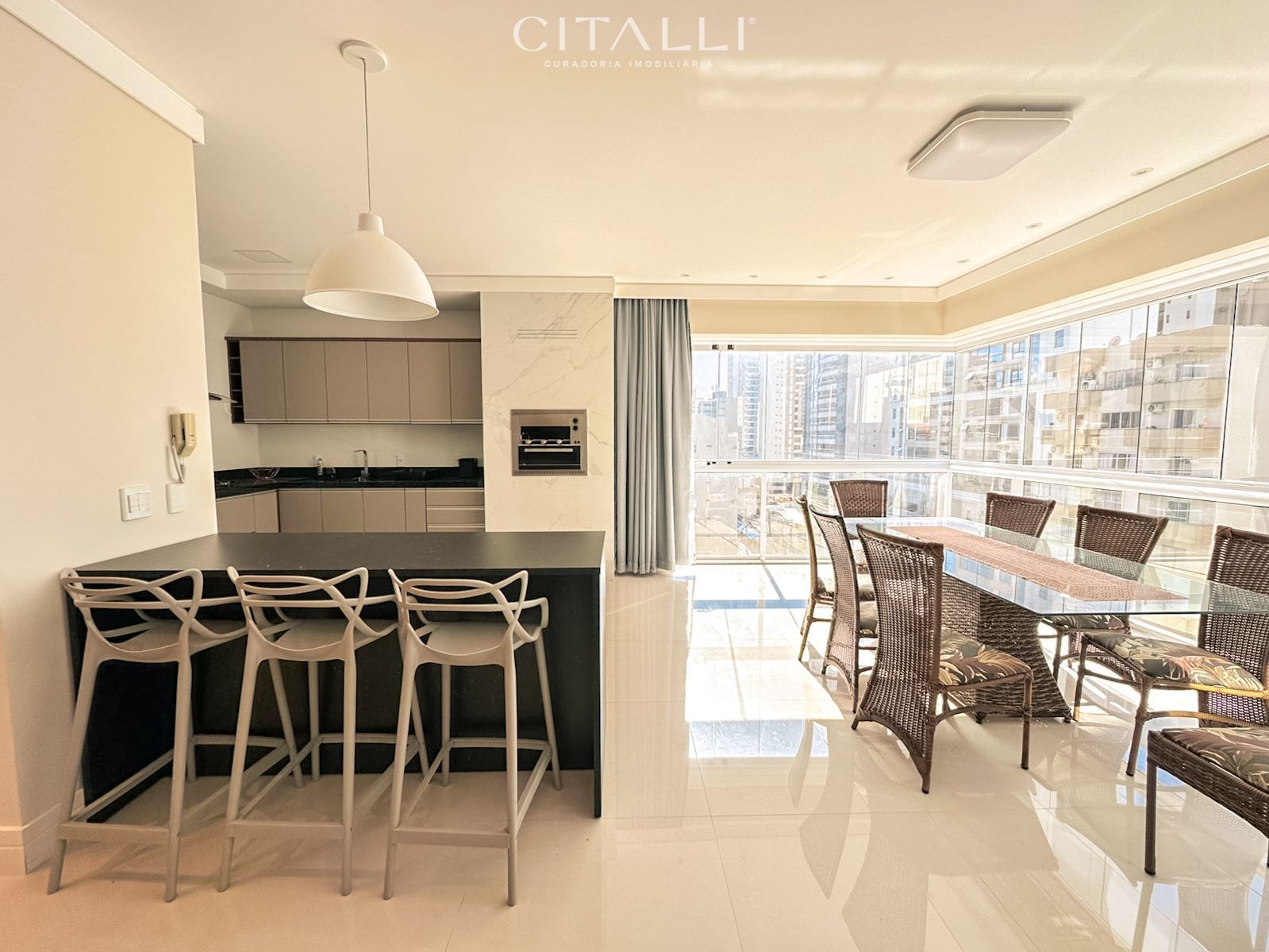 Apartamento no Edifício Isidora Mafra em Balneário Camboriú com 141,46 m² - Foto 3