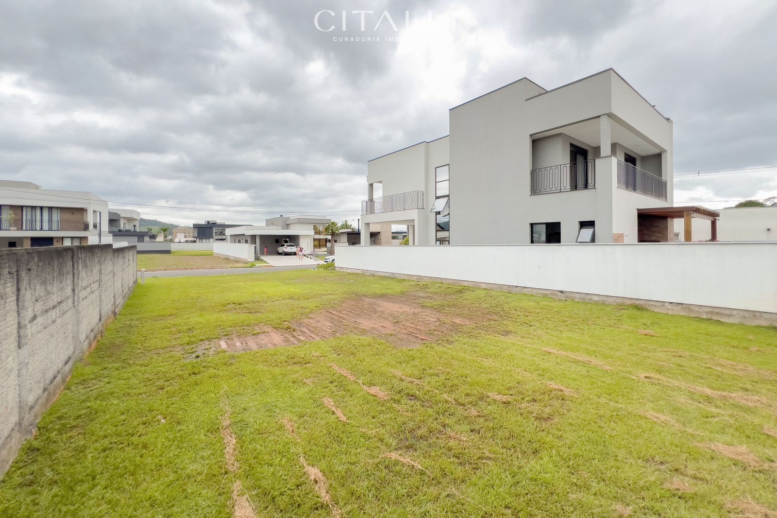 Terreno no Condomínio Caledônia Private Village em Camboriú com 383,84 m² - Foto 2